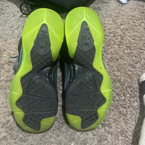 LeBron IX “Dunkman” - Picture 3 of 8
